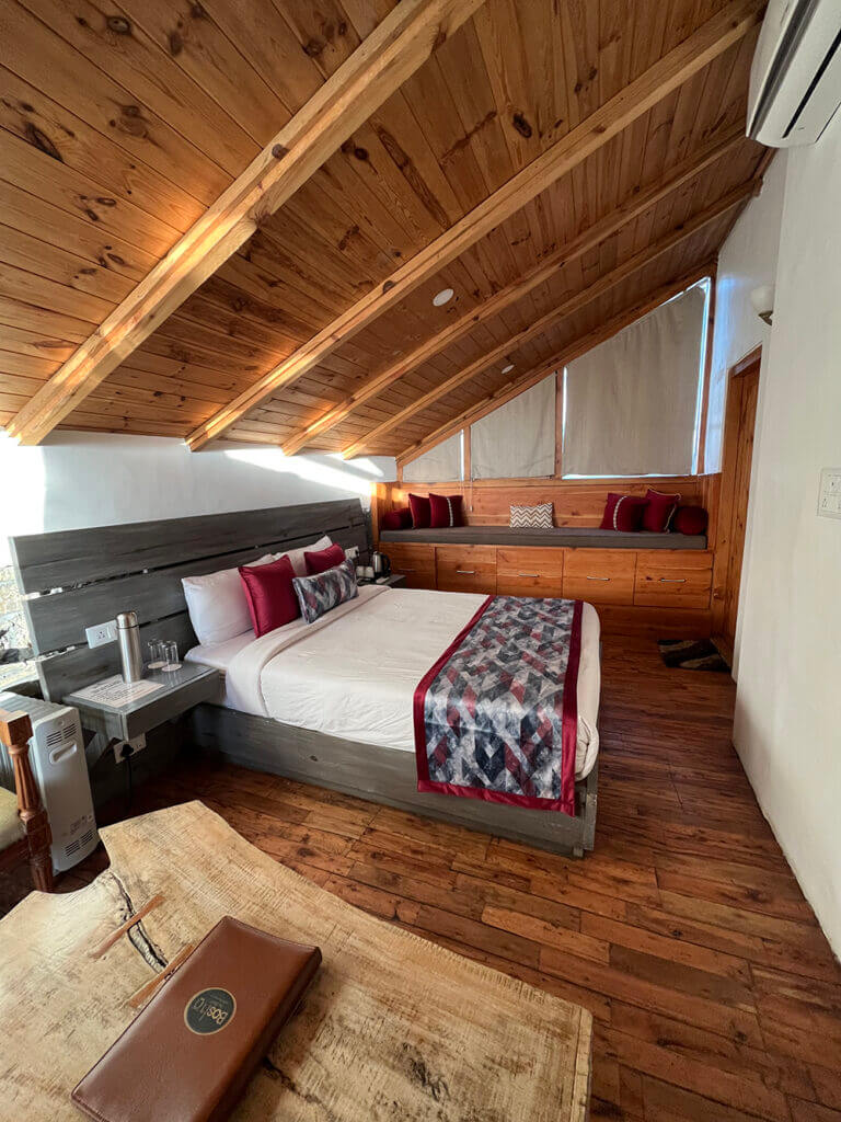 BISHNOG ROOM2- PIC 997