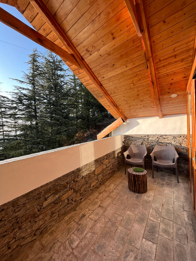 BISHNOG Room2 Balcony